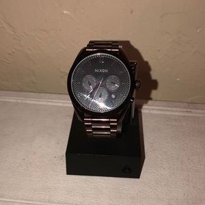 Nixon Bullet Chrono. Plum purple